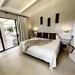Tereora Heights Pool Retreat