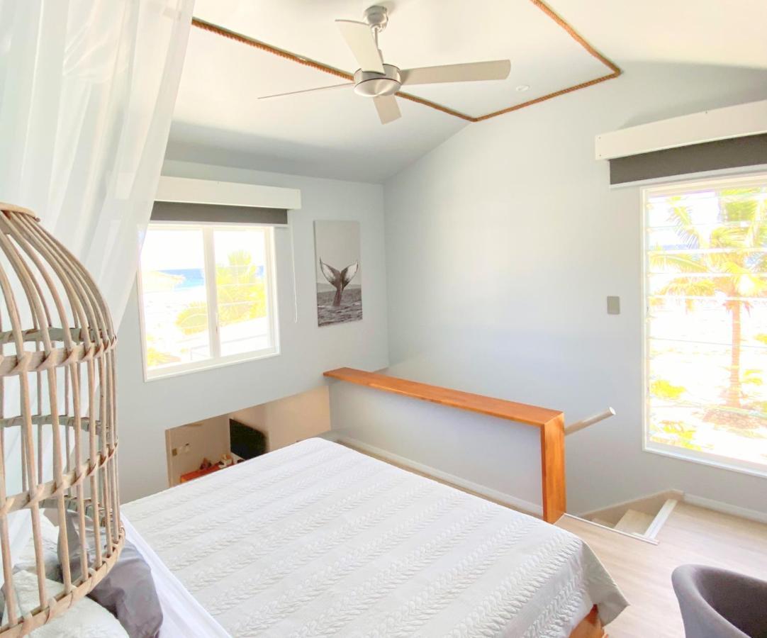 Ocean Escape & 4*