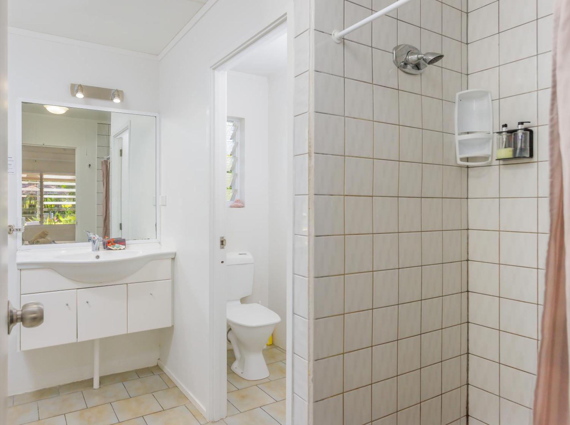 Apartment Daydreamer Escape