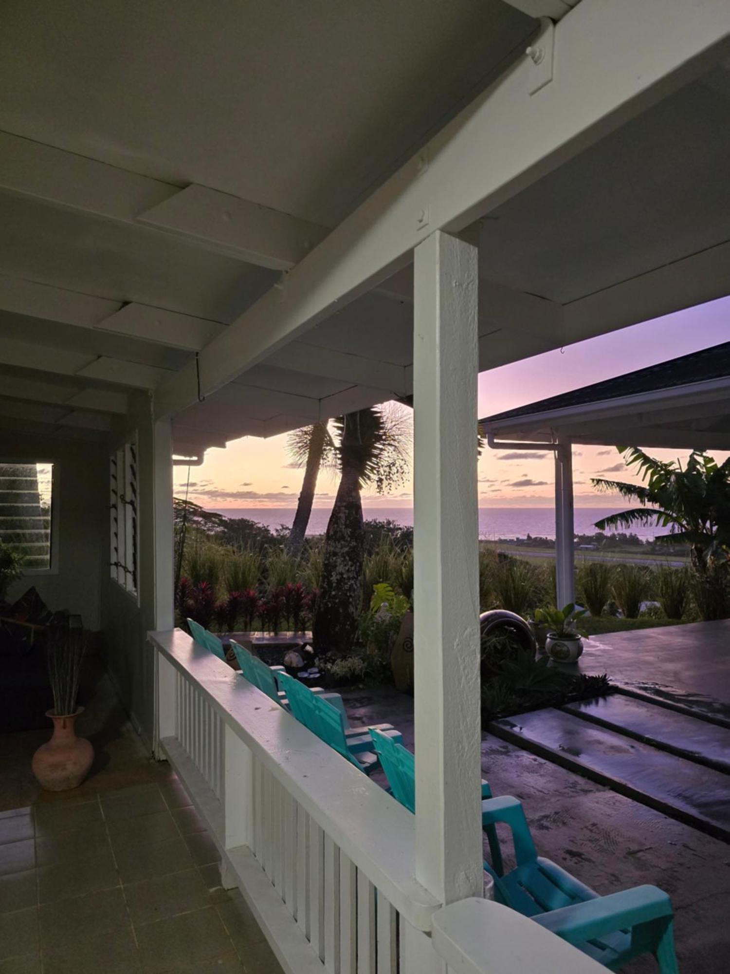 Tereora Heights Pool Retreat *