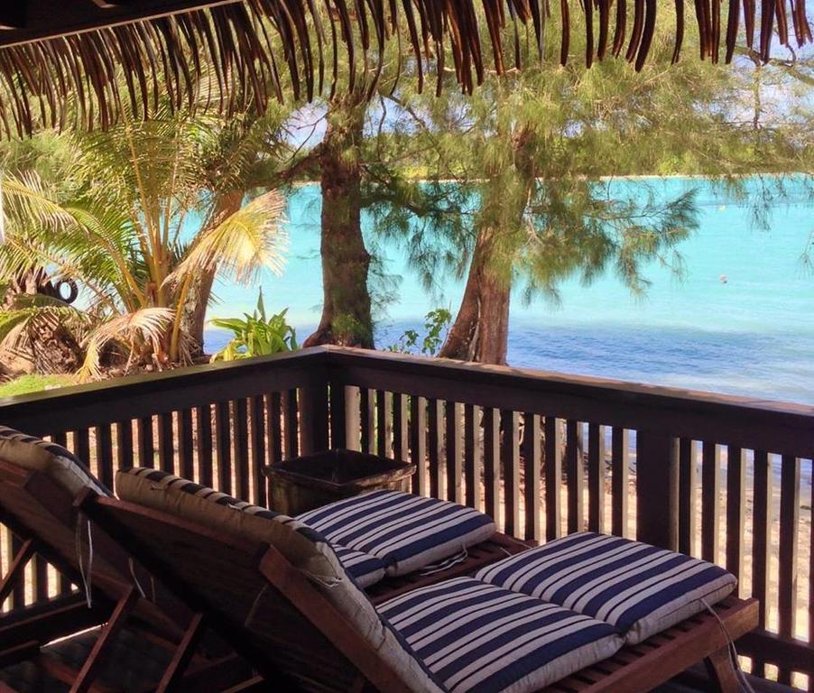 Muri Shores