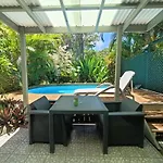 Muri Retreat Apartments