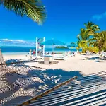 Muri Beach Club Hotel