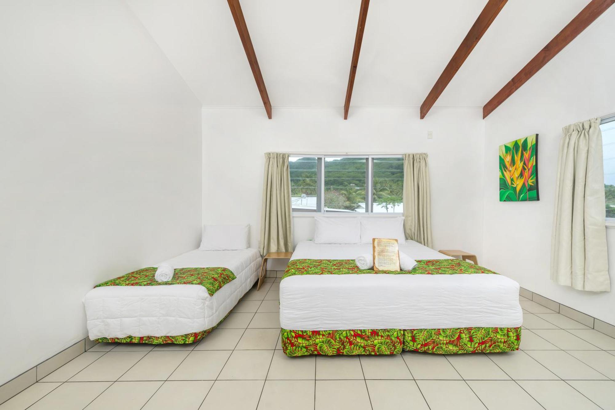 Castaway Resort 3*