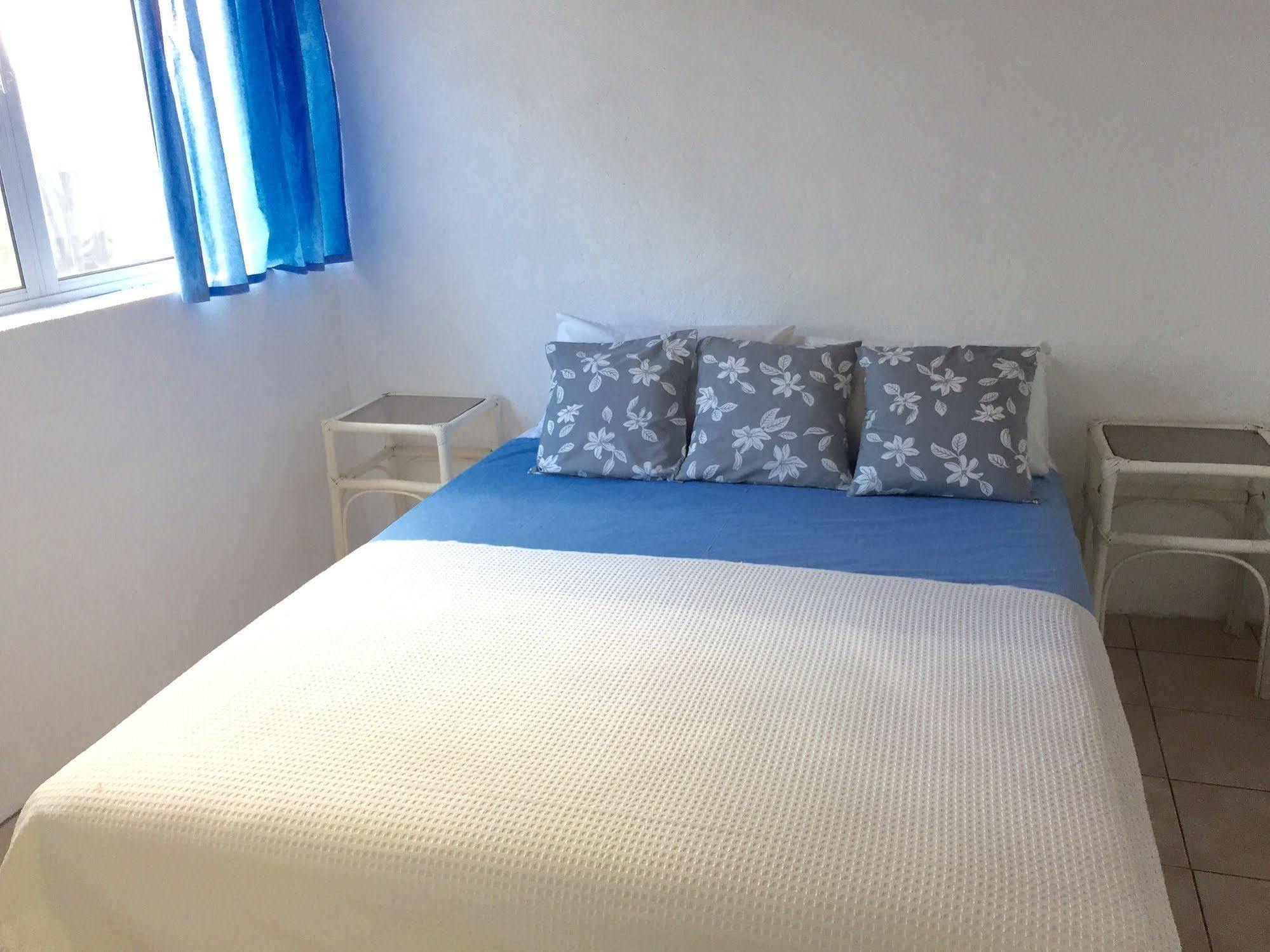 Whitehouse Hotel Rarotonga